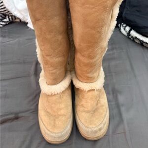 UGG Sundance Boots in Sand